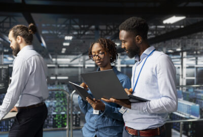 Data center recruitment strategy meeting with operations leaders planning workforce needs before an AI buildout